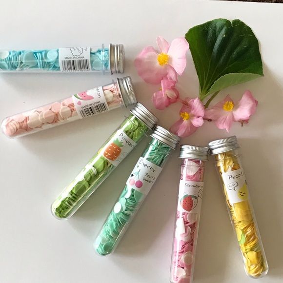 Portable Paper Soap Tube – Pocket Size Travel Hand Wash Sheets