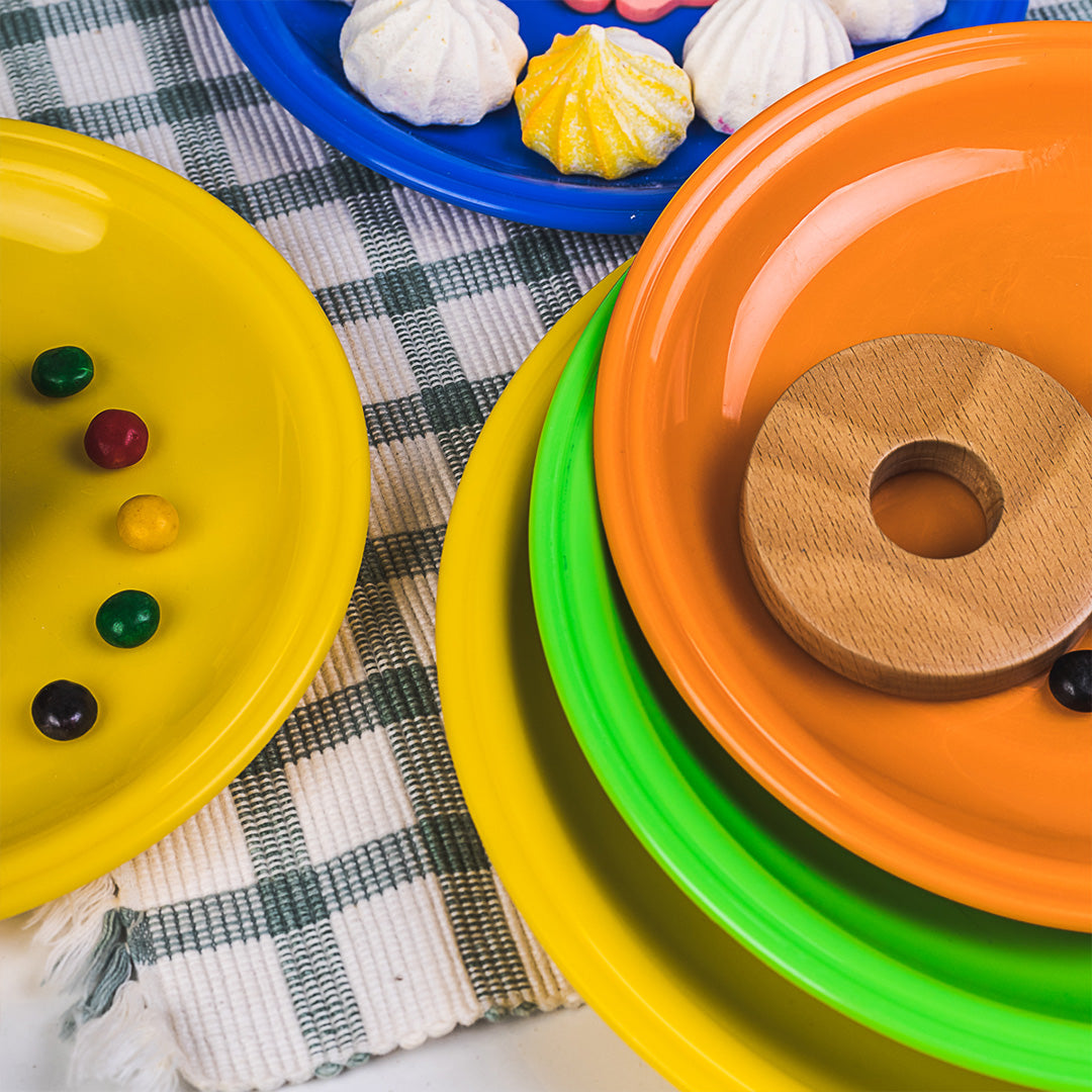 Saga Plate Small Pack of 4 Serving Plate Set - Durable Plastic Plates for Snacks, Meals, Party & Daily Use
